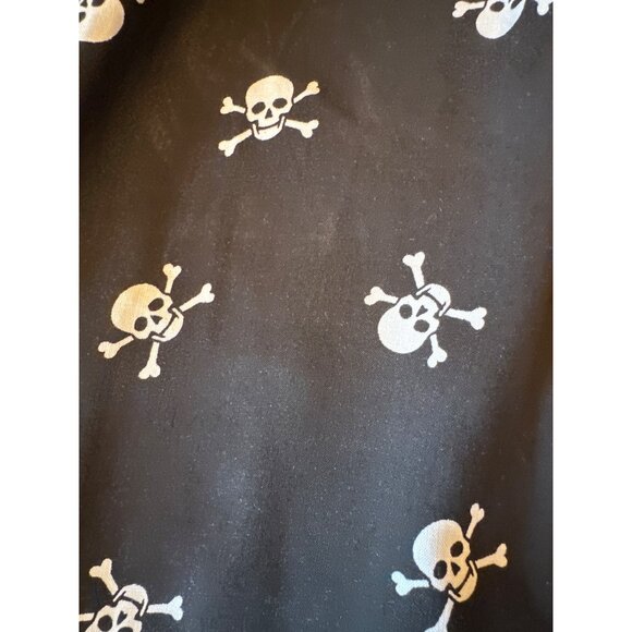 Retro Chic By Torrid Womens Skull Print Black Skirt Size 2 (XXL) Halloween - Picture 2 of 5